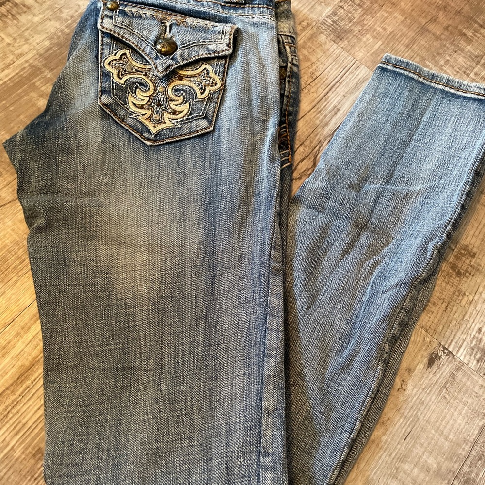 Antique Rivet Blue Boot Cut Jeans with Embroidery